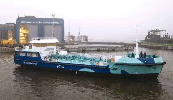 Once the tanker moved into the water, the engine room equipment was next to be installed. Work will also include electrical wiring and installation of the main electrical engines and the hydrogen system Klaipėda State Seaport Authority