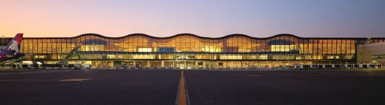 The curved roof was prefabricated to speed installation Dror Baldinger